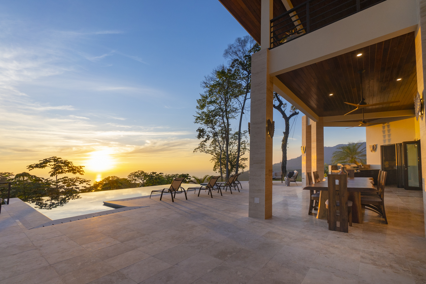 4 bed Single Family Homes For Sale in Uvita, Puntarenas - thumb 4