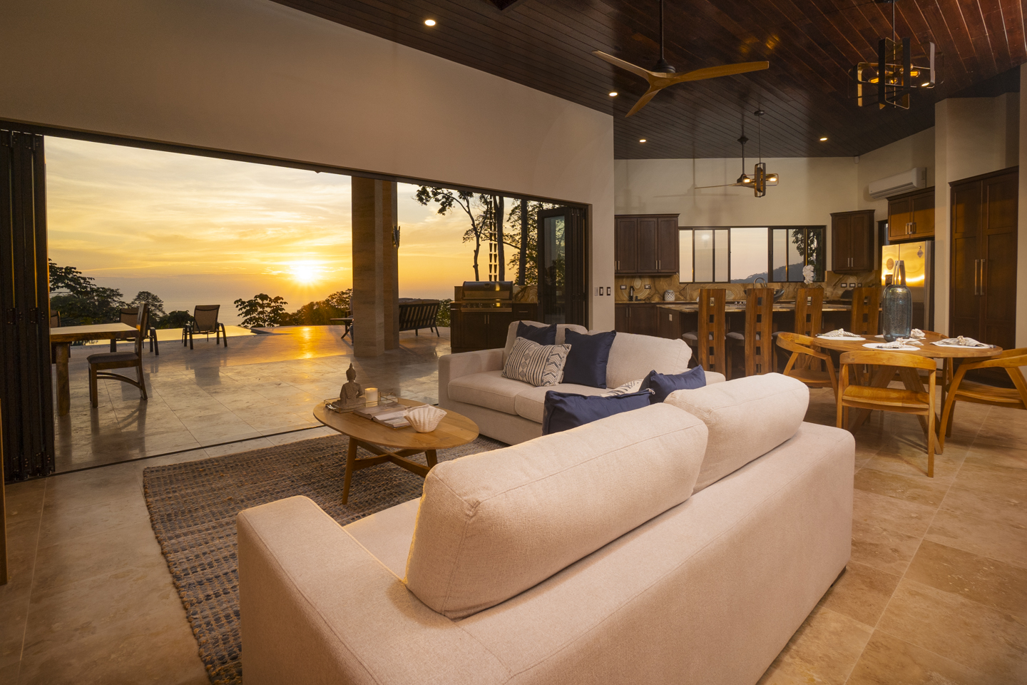 4 bed Single Family Homes For Sale in Uvita, Puntarenas - thumb 10