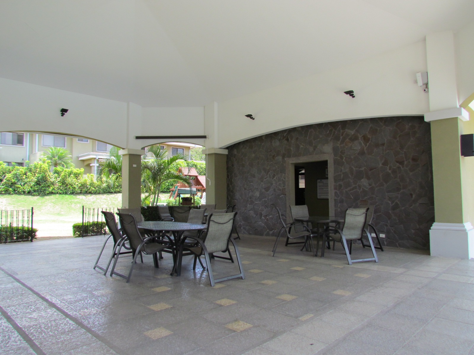 3 bed Condo For Sale in Pozos, San Jose - thumb 23