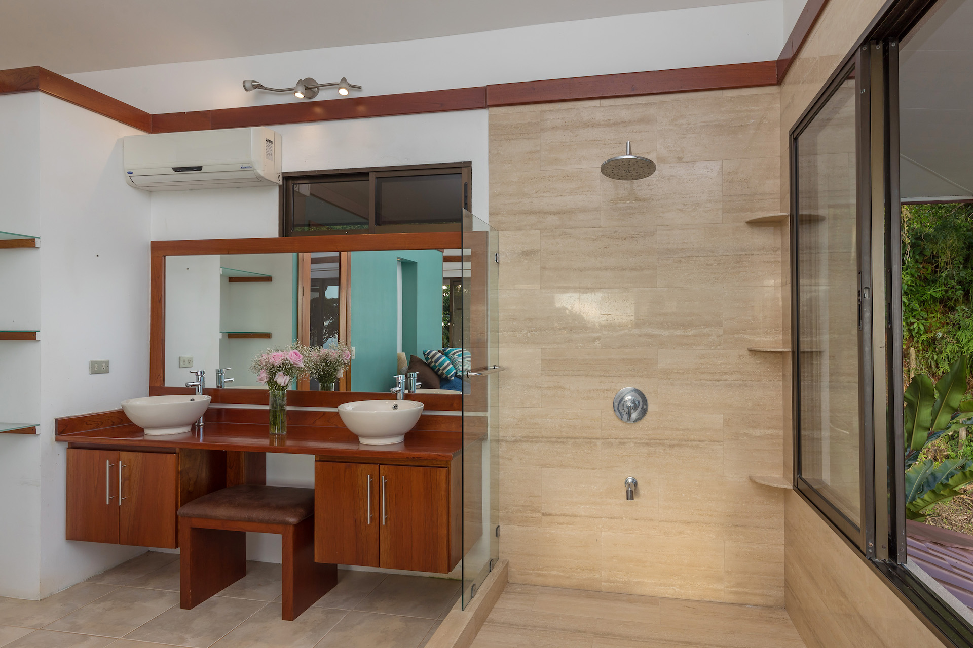 4 bed Single Family Homes For Sale in Dominical, Puntarenas - thumb 28