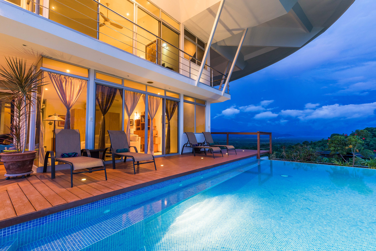 5 bed Single Family Homes For Sale in Manuel Antonio, Puntarenas - thumb 18
