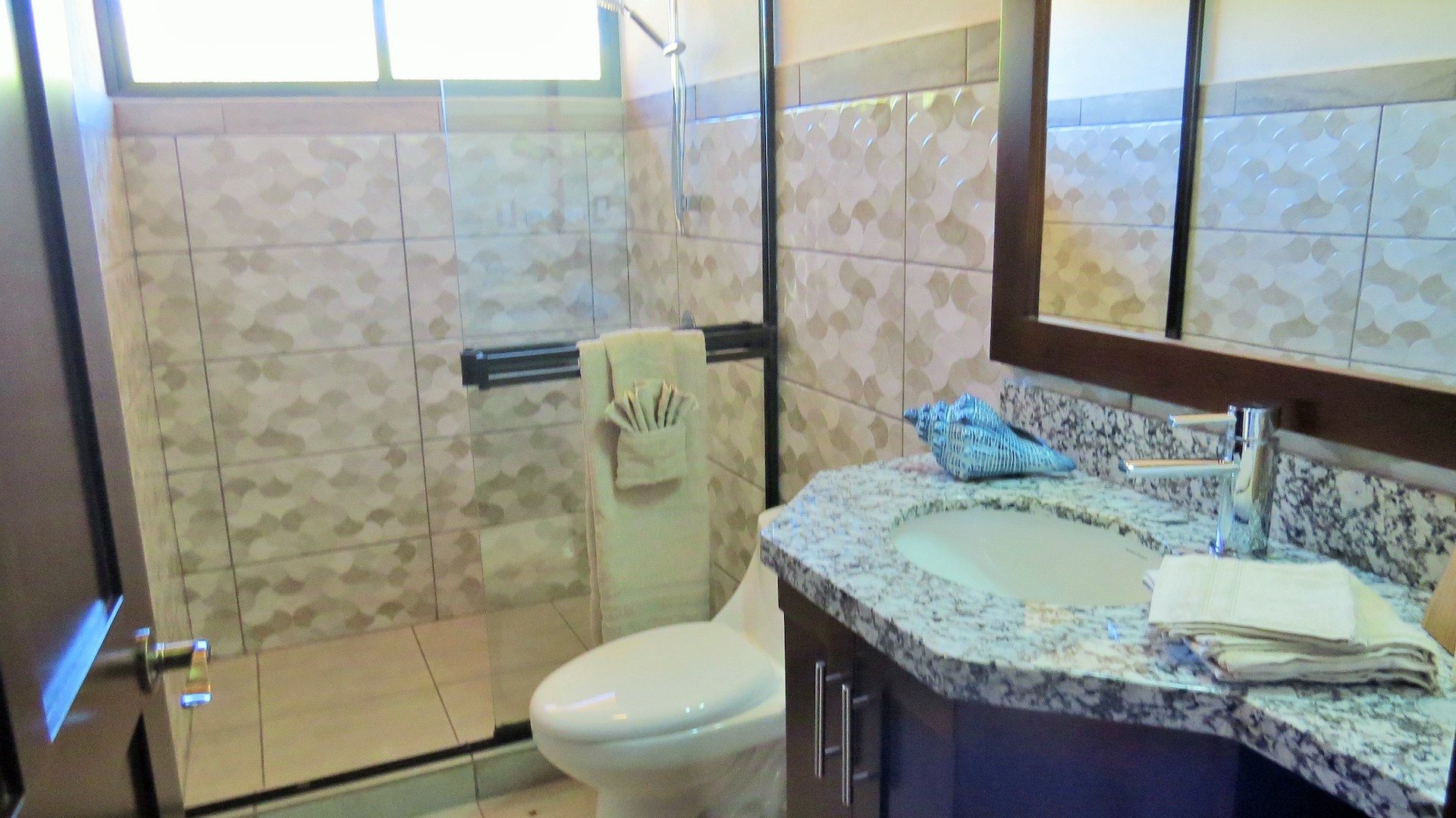 3 bed Single Family Homes For Sale in Ojochal, Puntarenas - thumb 9