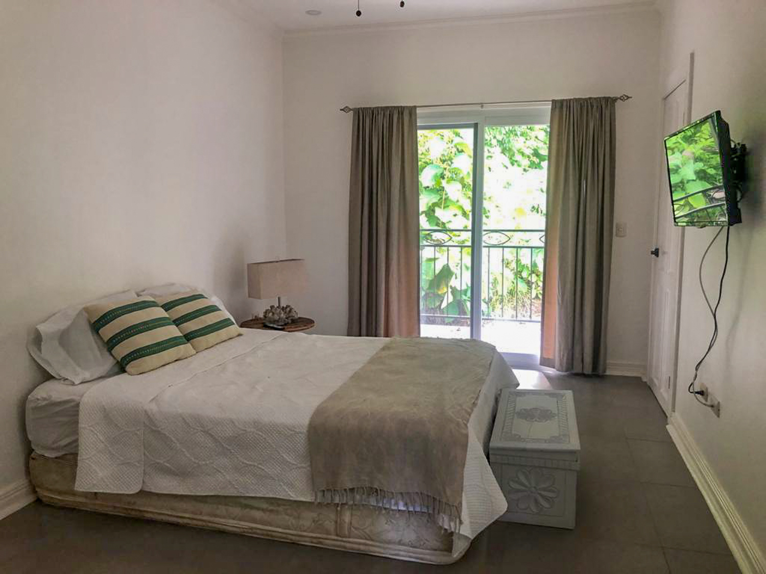 2 bed Single Family Homes For Sale in Playa Hermosa, Puntarenas - thumb 3