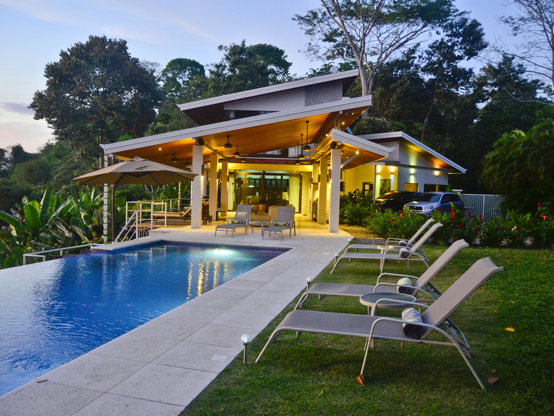 3 bed Single Family Homes For Sale in Dominical, Puntarenas - 1