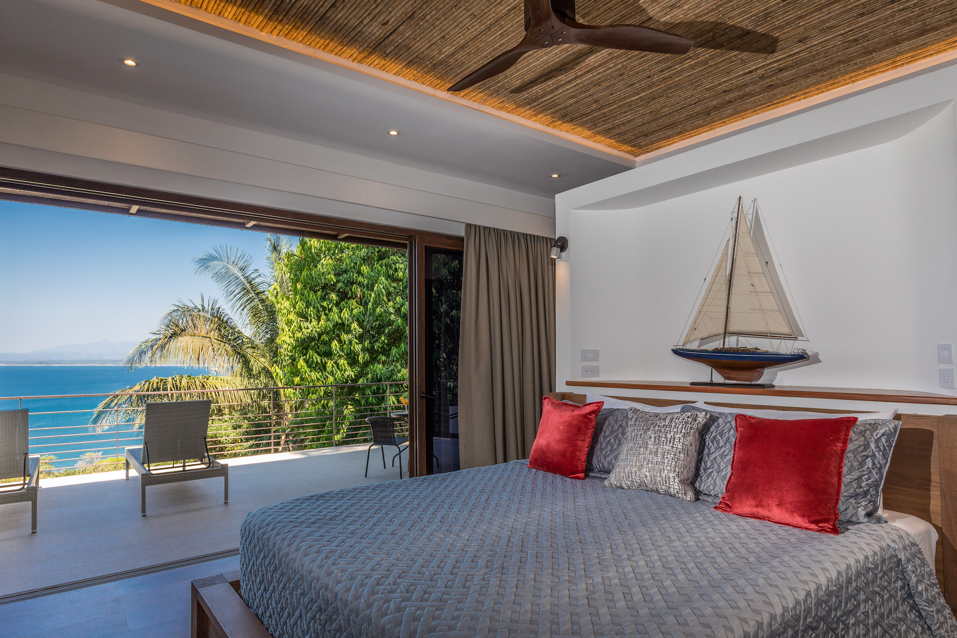 6 bed Single Family Homes For Sale in Manuel Antonio, Puntarenas - thumb 26