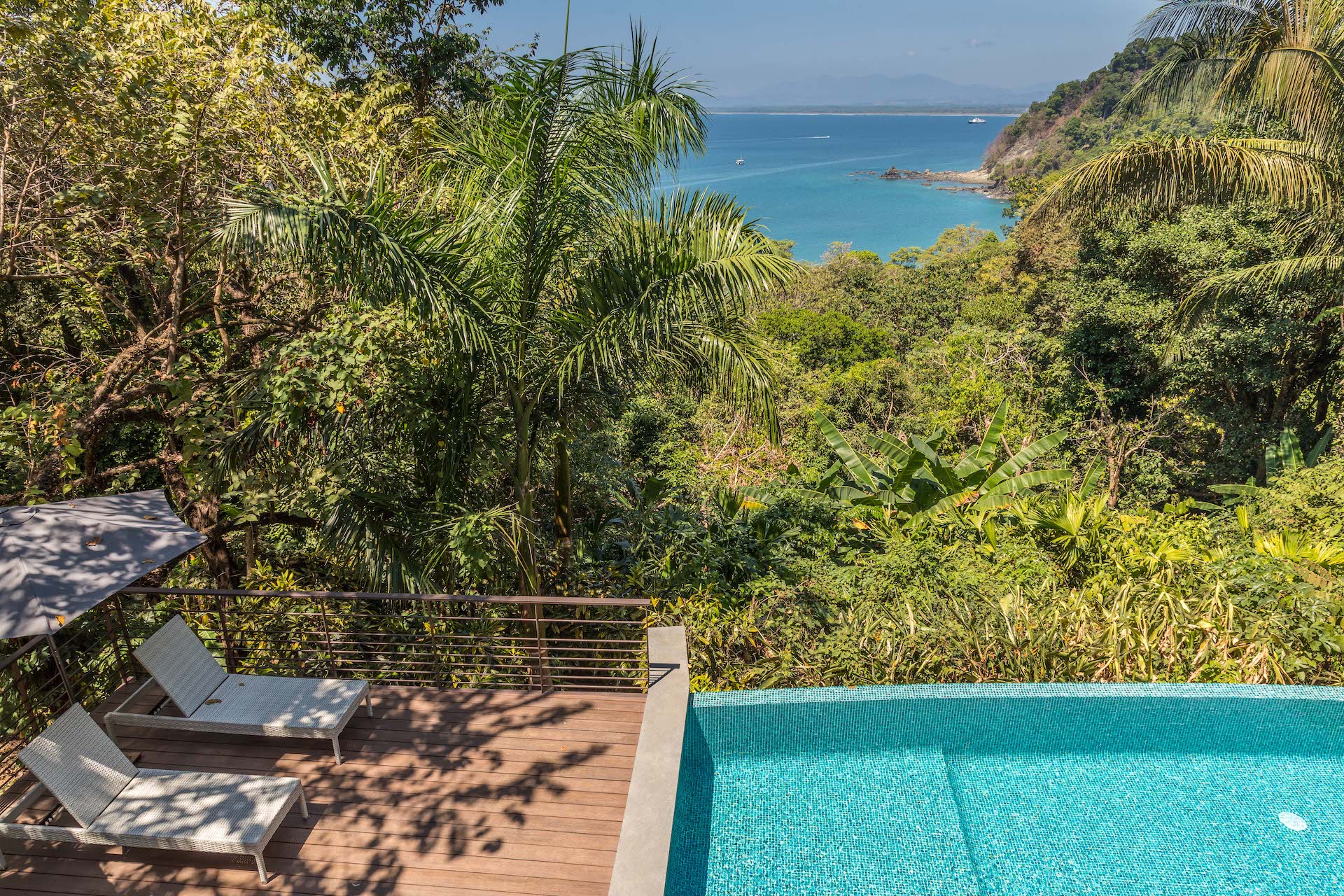 6 bed Single Family Homes For Sale in Manuel Antonio, Puntarenas - thumb 6