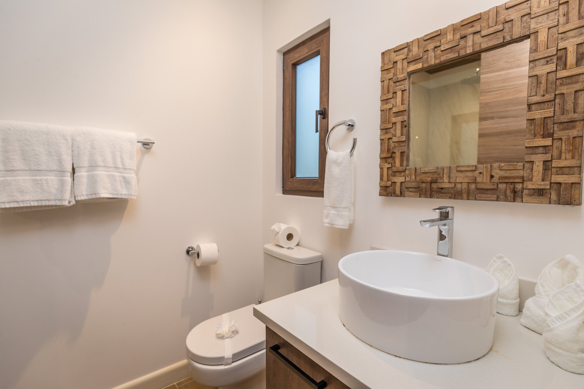 6 bed Single Family Homes For Sale in Manuel Antonio, Puntarenas - thumb 27