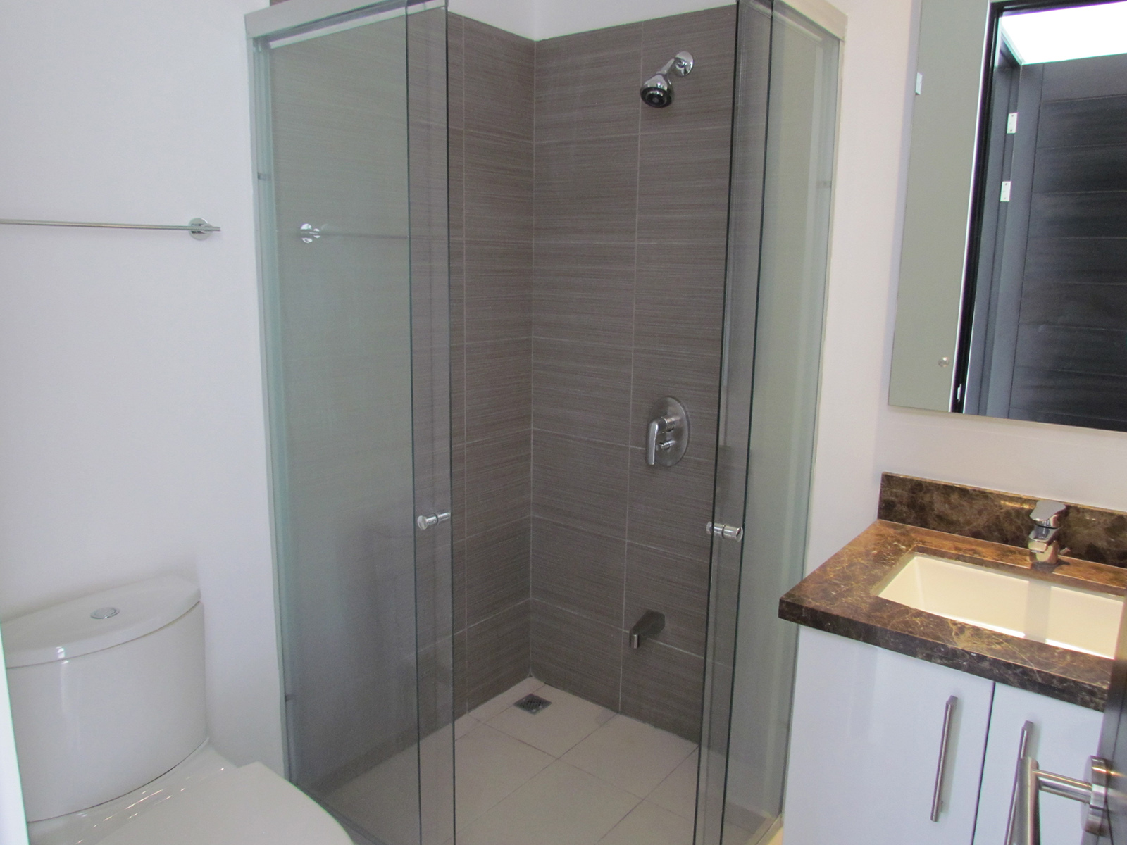 3 bed Apartment For Rent in Escazu, San Jose - thumb 9