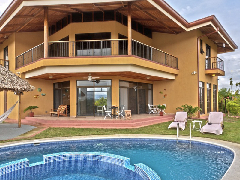 7 bed Single Family Homes For Sale in Quepos, Puntarenas - 1