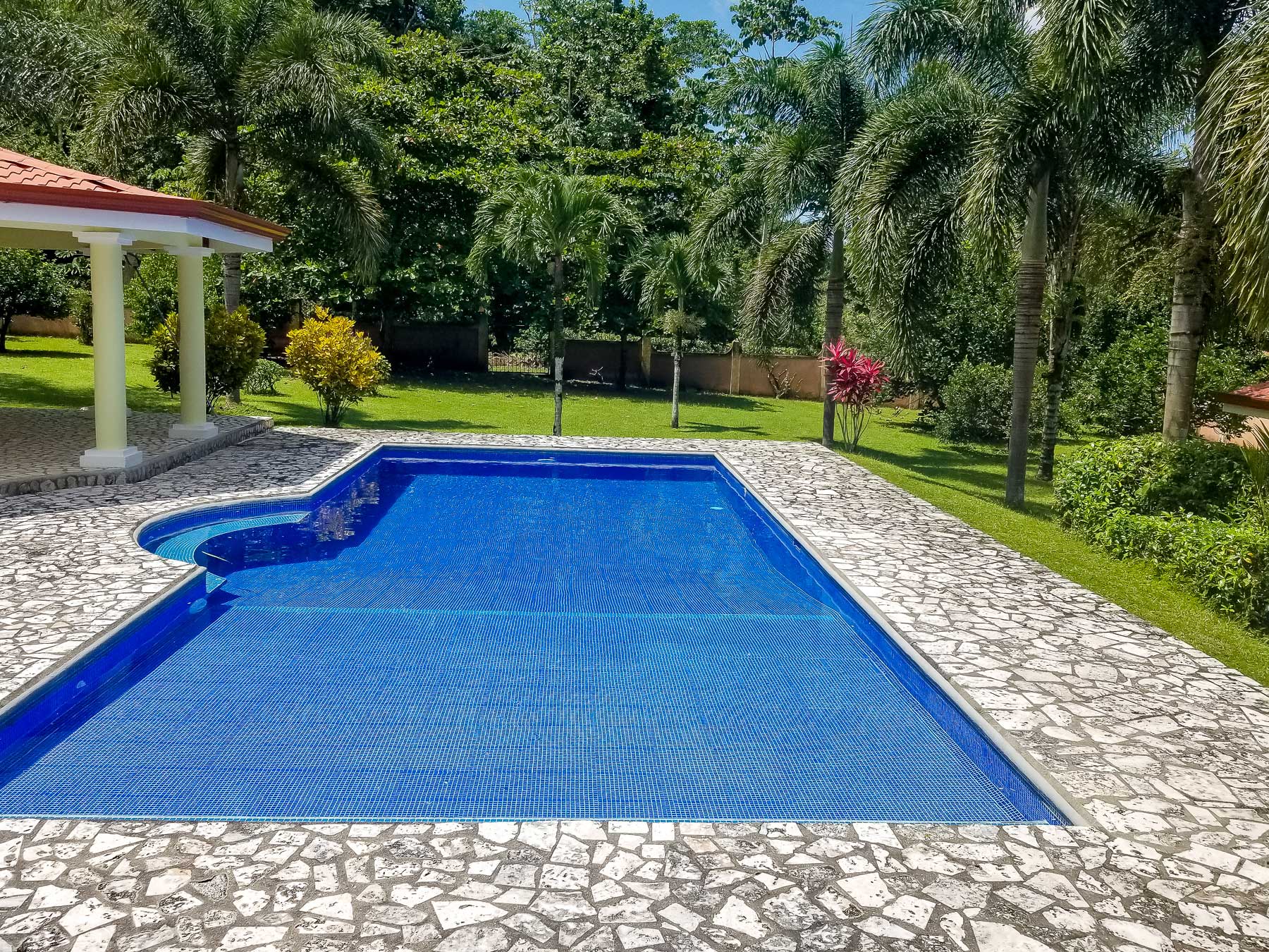 4 bed Single Family Homes For Sale in Jaco, Puntarenas - thumb 1