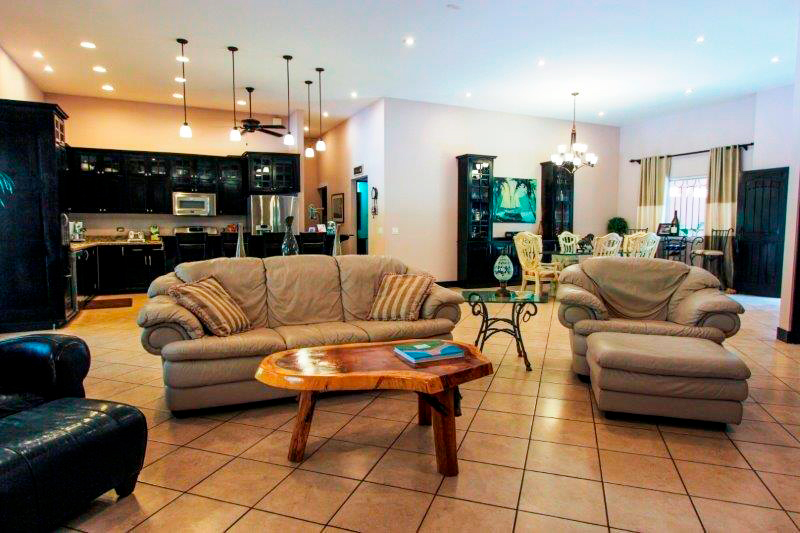 4 bed Single Family Homes For Sale in Jaco, Puntarenas - thumb 10