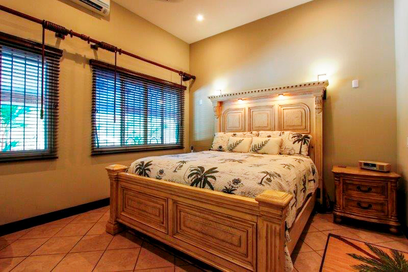4 bed Single Family Homes For Sale in Jaco, Puntarenas - thumb 23