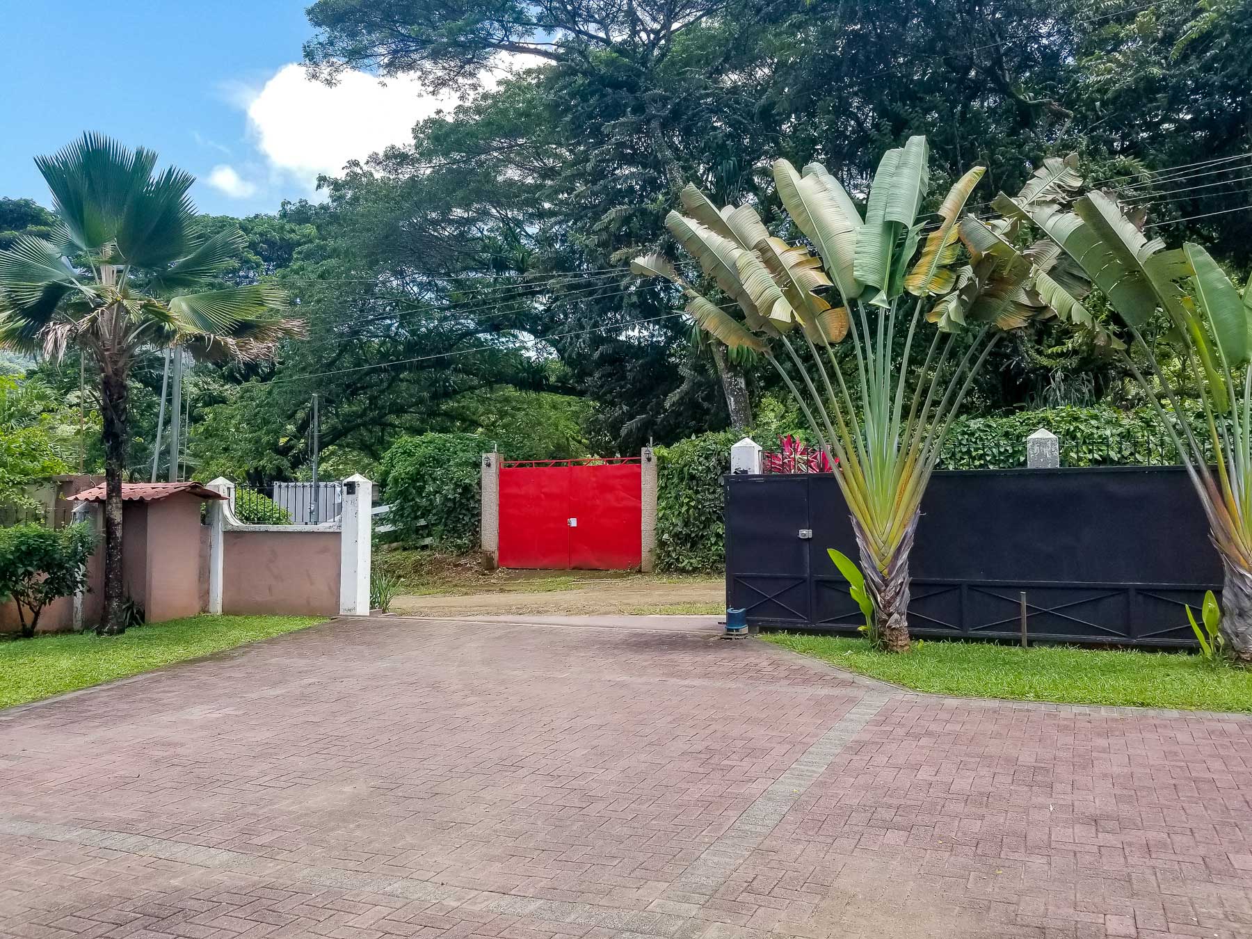4 bed Single Family Homes For Sale in Jaco, Puntarenas - thumb 22