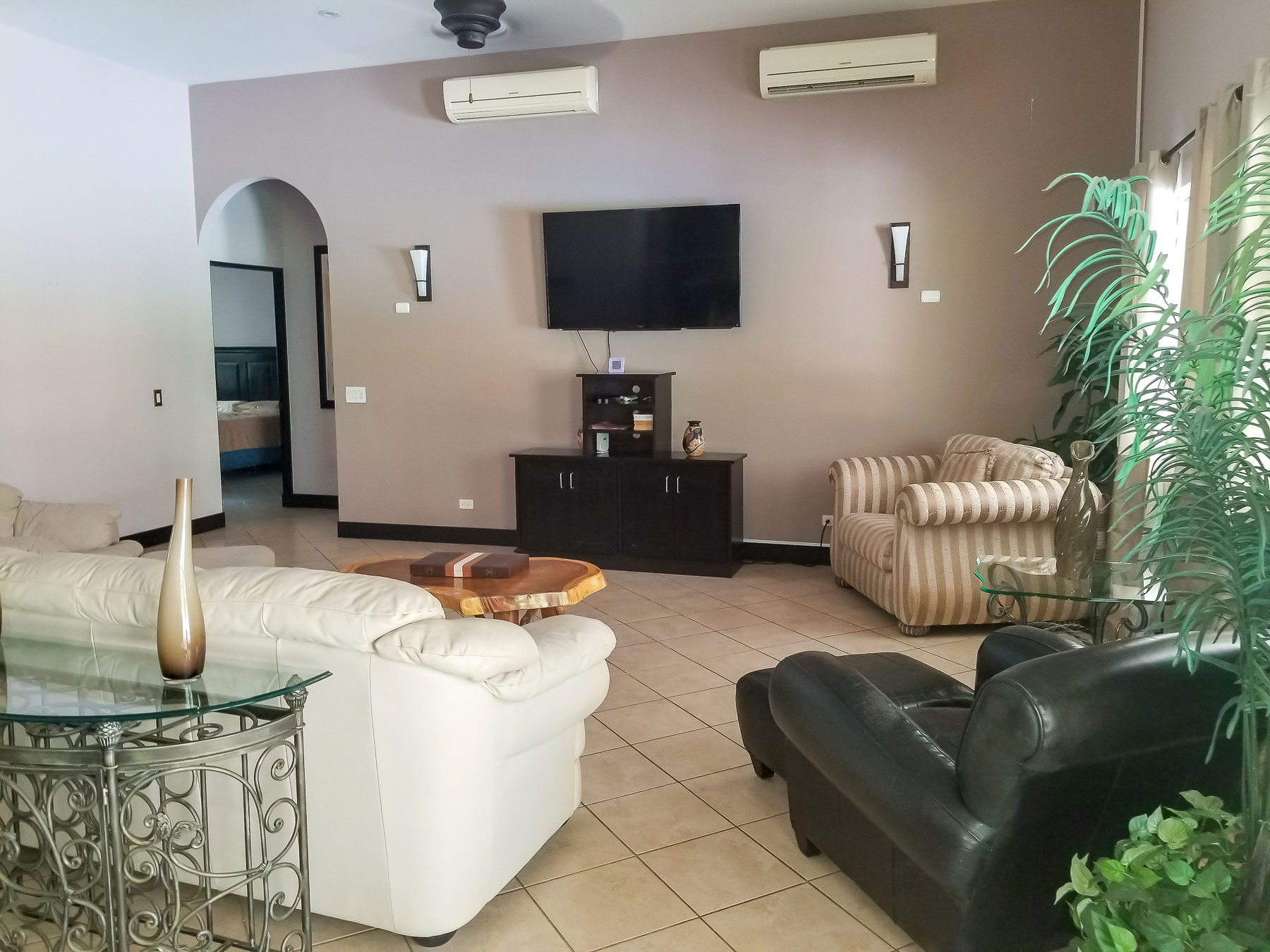 4 bed Single Family Homes For Sale in Jaco, Puntarenas - thumb 14