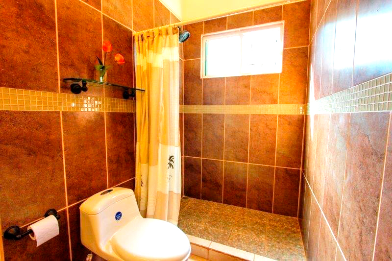 4 bed Single Family Homes For Sale in Jaco, Puntarenas - thumb 7
