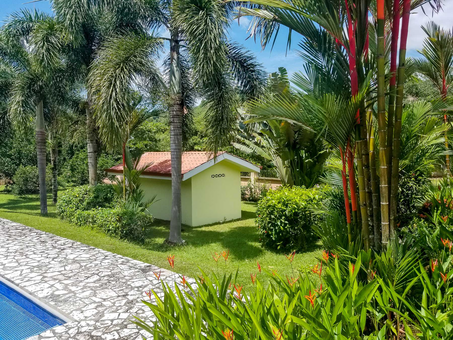 4 bed Single Family Homes For Sale in Jaco, Puntarenas - thumb 18