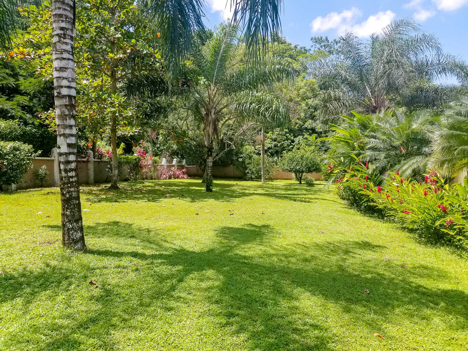 4 bed Single Family Homes For Sale in Jaco, Puntarenas - thumb 26