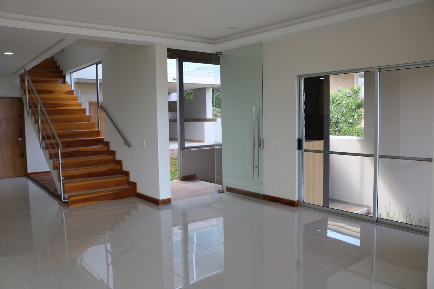 4 bed Single Family Homes For Sale in Escazu, San Jose - thumb 8