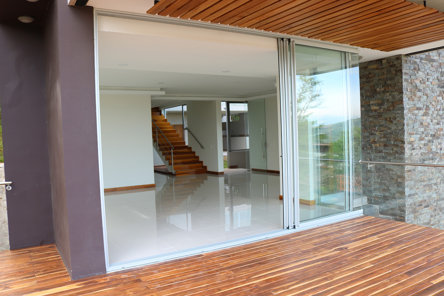 4 bed Single Family Homes For Sale in Escazu, San Jose - thumb 9