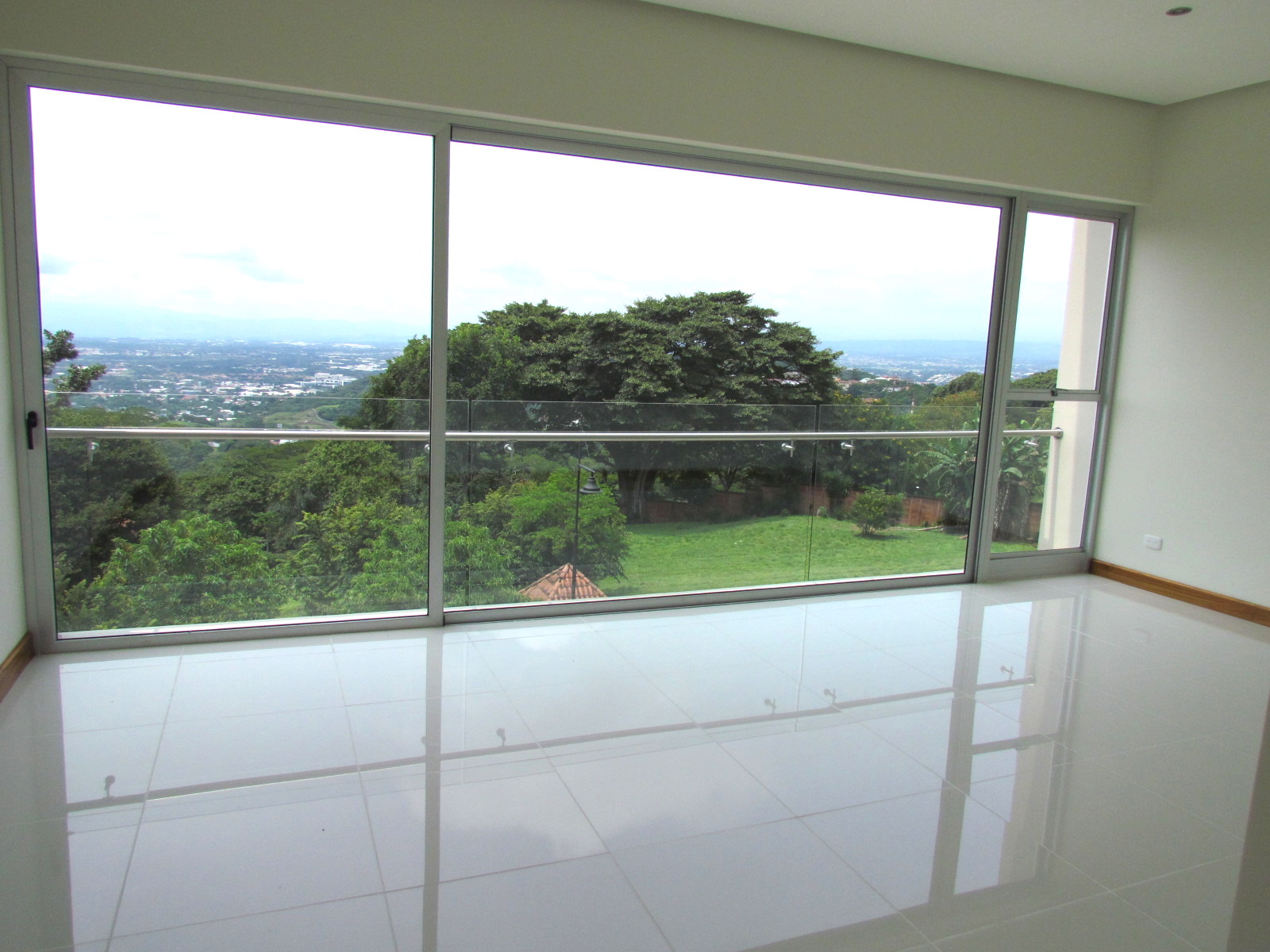 4 bed Single Family Homes For Sale in Escazu, San Jose - thumb 14