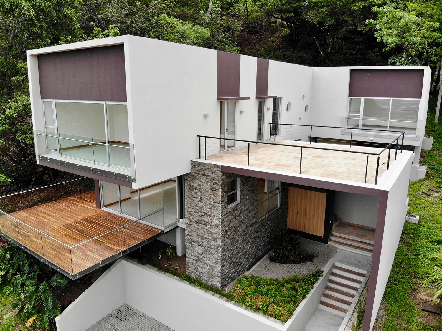 4 bed Single Family Homes For Sale in Escazu, San Jose - thumb 5