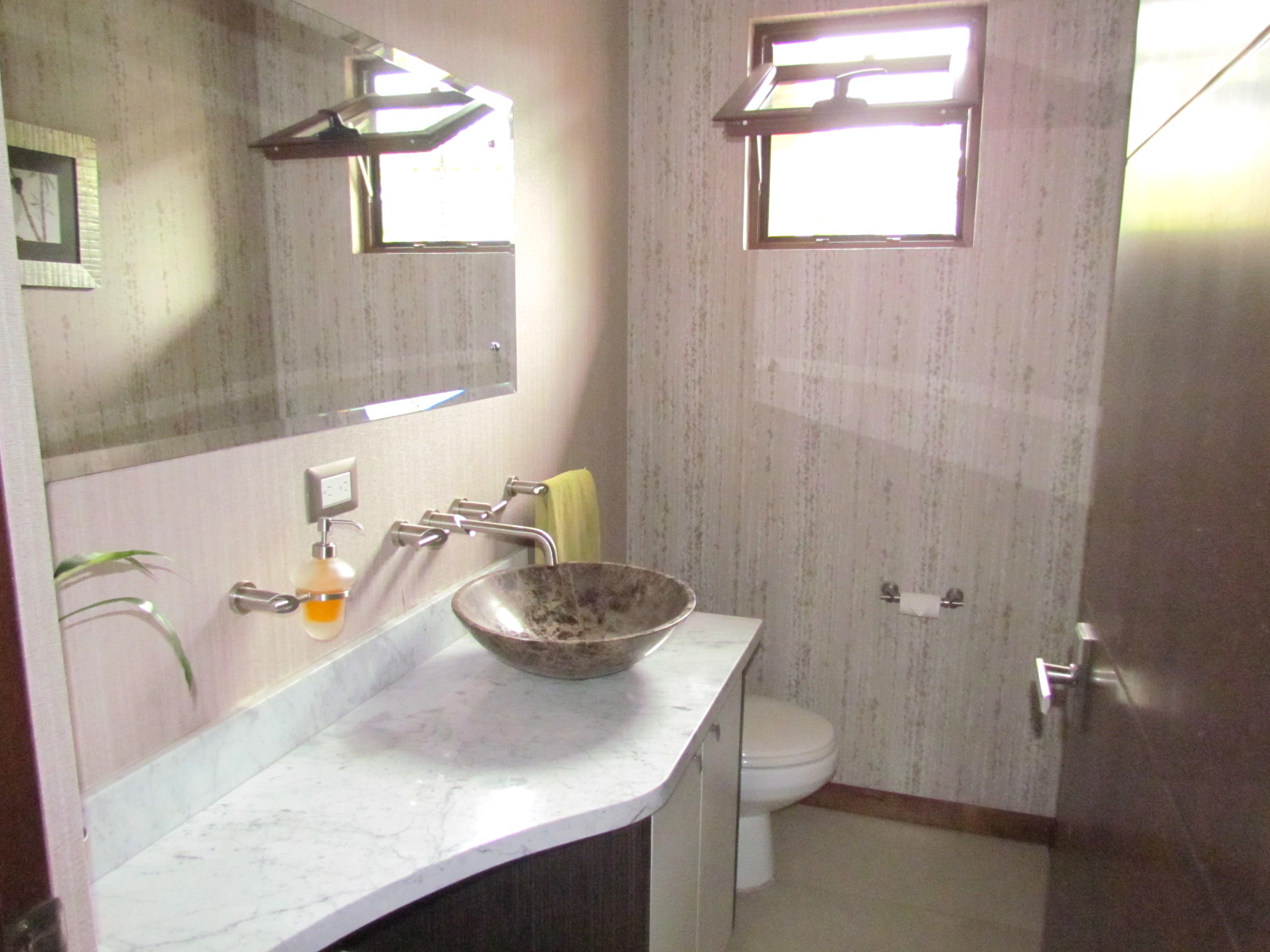 5 bed Single Family Homes For Sale in Santa Ana, San Jose - thumb 17