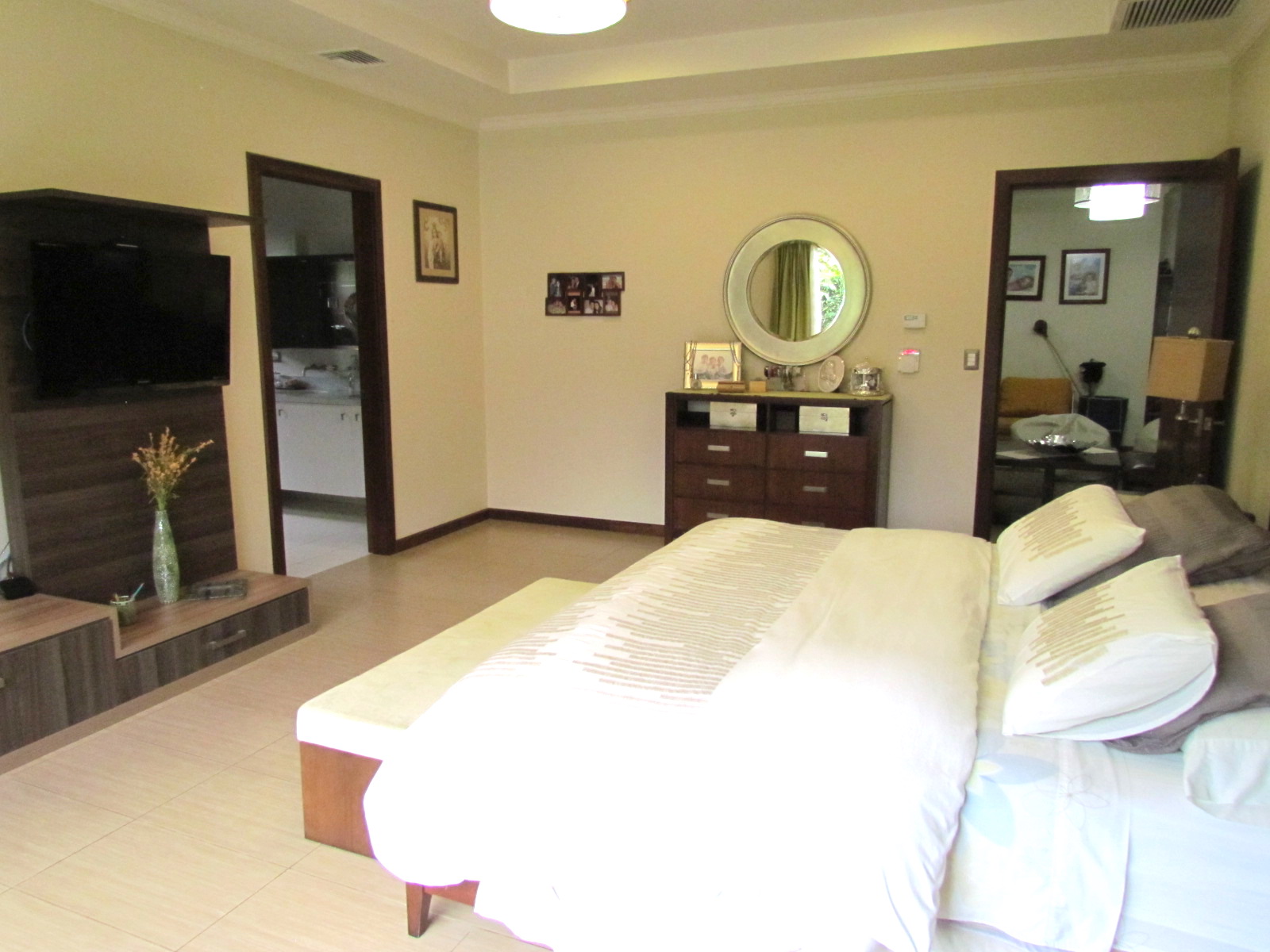 5 bed Single Family Homes For Sale in Santa Ana, San Jose - thumb 10