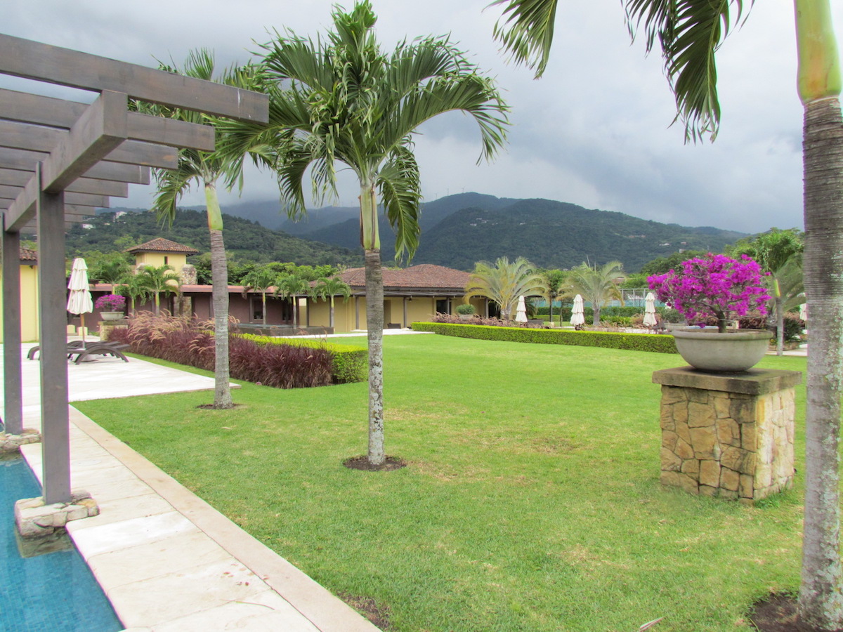 5 bed Single Family Homes For Sale in Santa Ana, San Jose - thumb 25