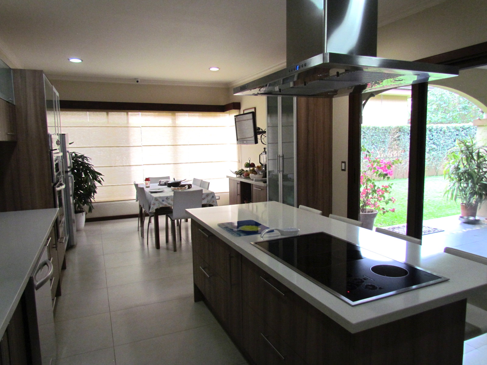 5 bed Single Family Homes For Sale in Santa Ana, San Jose - thumb 7