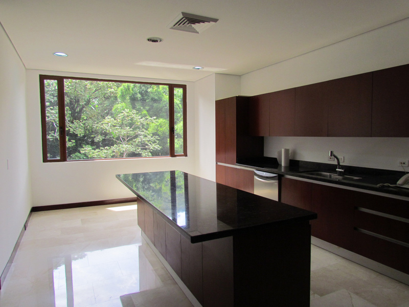 Rent, Spacious, Luxurious, Apartment, 3B, 3.5B, with Incredible Views