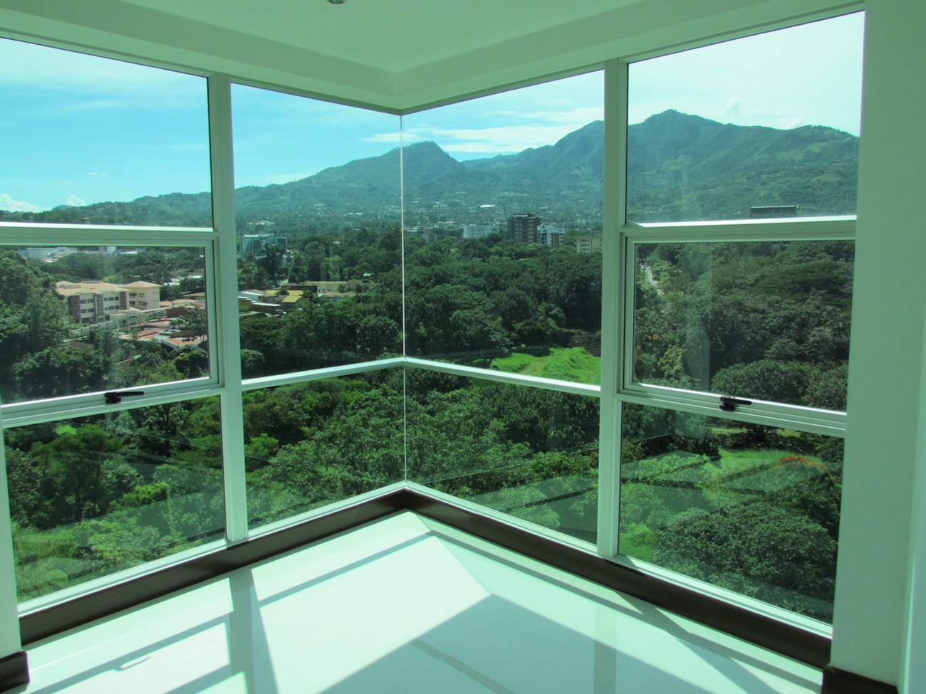 3 bed Apartment For Sale in Escazu, San Jose - thumb 7