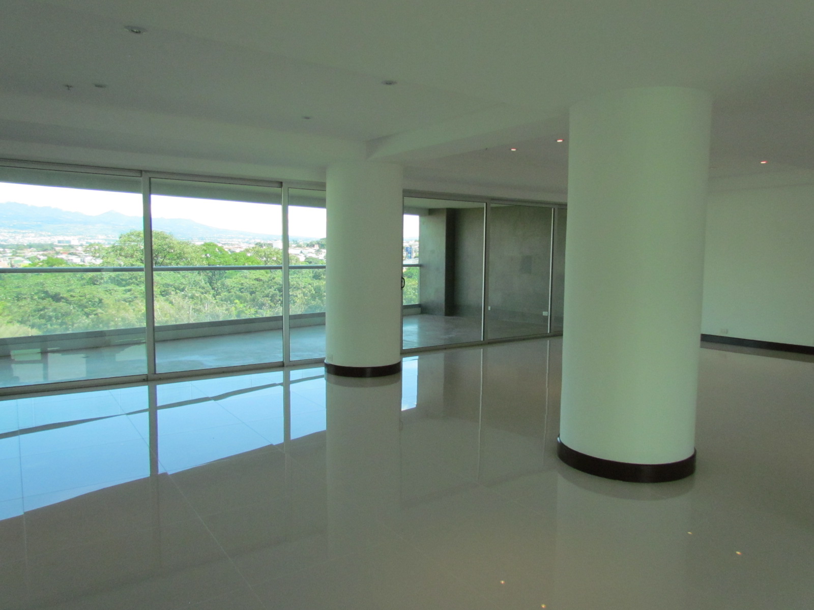 3 bed Apartment For Sale in Escazu, San Jose - thumb 2