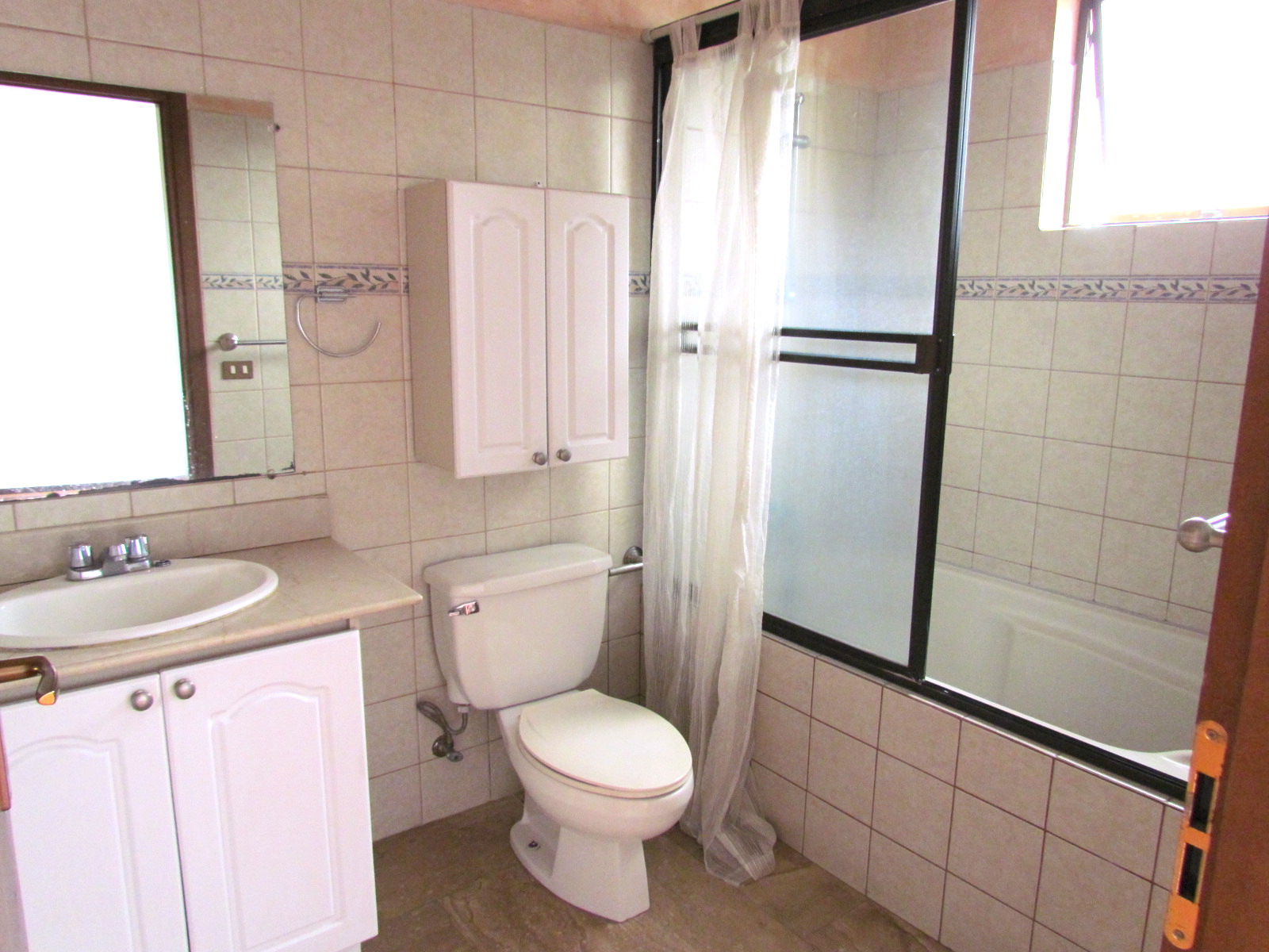 2 bed Apartment For Sale in Escazu, San Jose - thumb 6