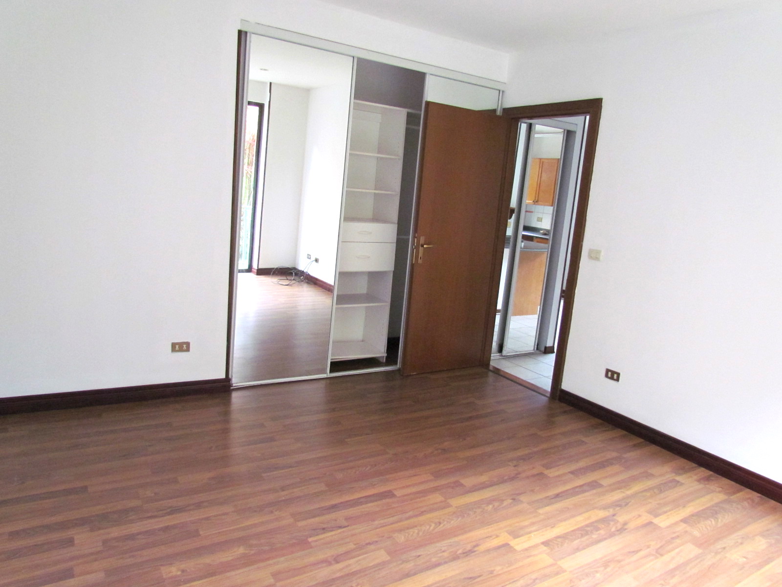 1 bed Apartment For Sale in Escazu, San Jose - thumb 6
