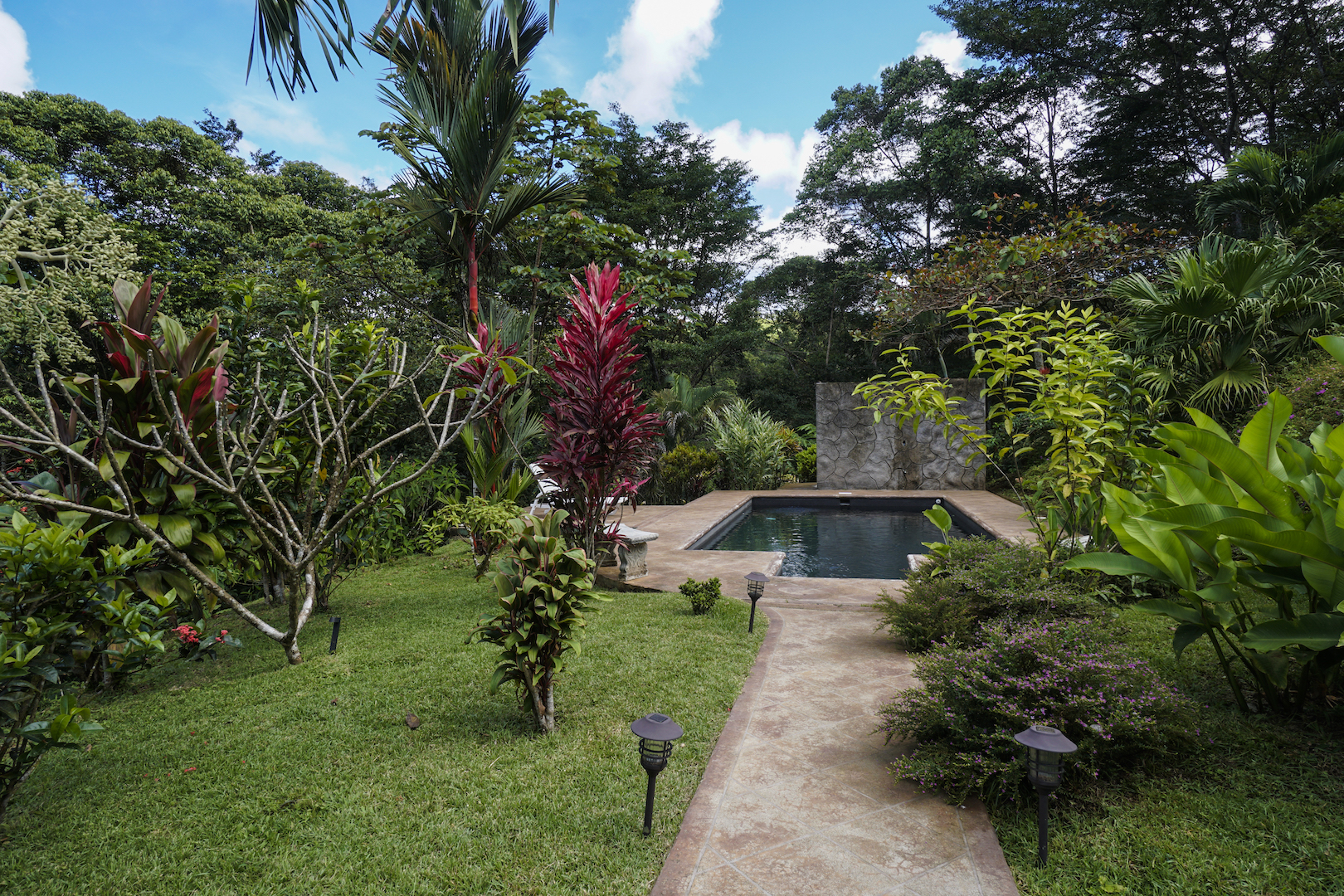 3 bed Single Family Homes For Sale in Dominical, Puntarenas - thumb 5