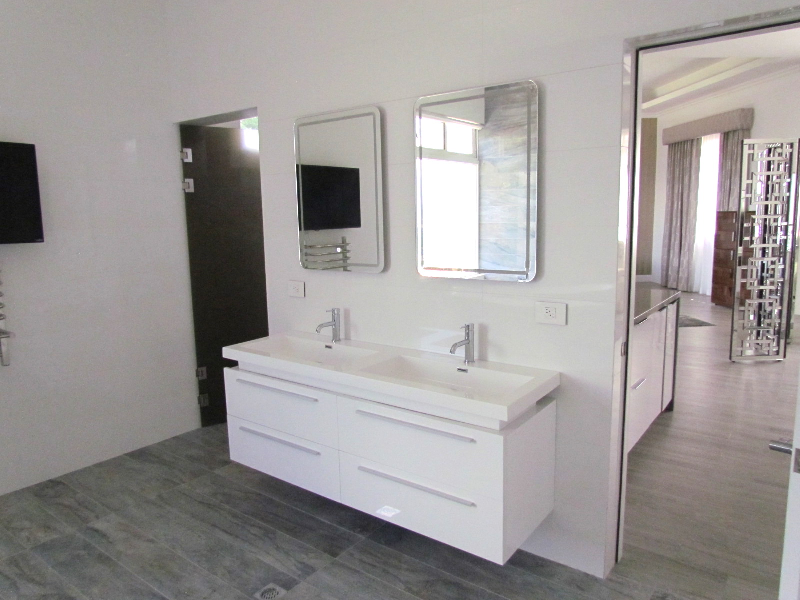 4 bed Single Family Homes For Sale in Escazu, San Jose - thumb 19