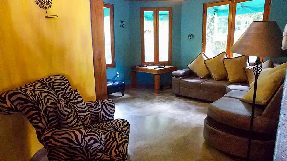 7 bed Single Family Homes For Sale in Dominical, Puntarenas - thumb 19