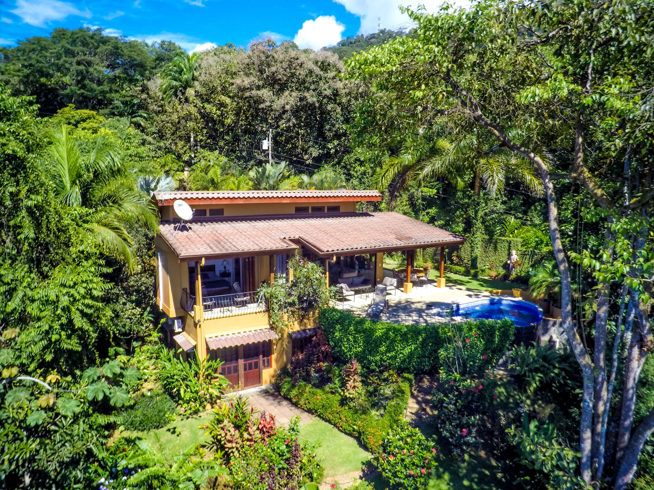 4 bed Single Family Homes For Sale in Dominical, Puntarenas - thumb 14