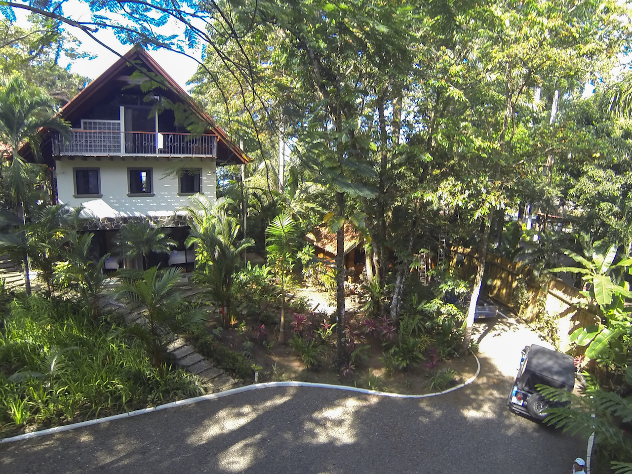 6 bed Single Family Homes For Sale in Manuel Antonio, Puntarenas - thumb 17