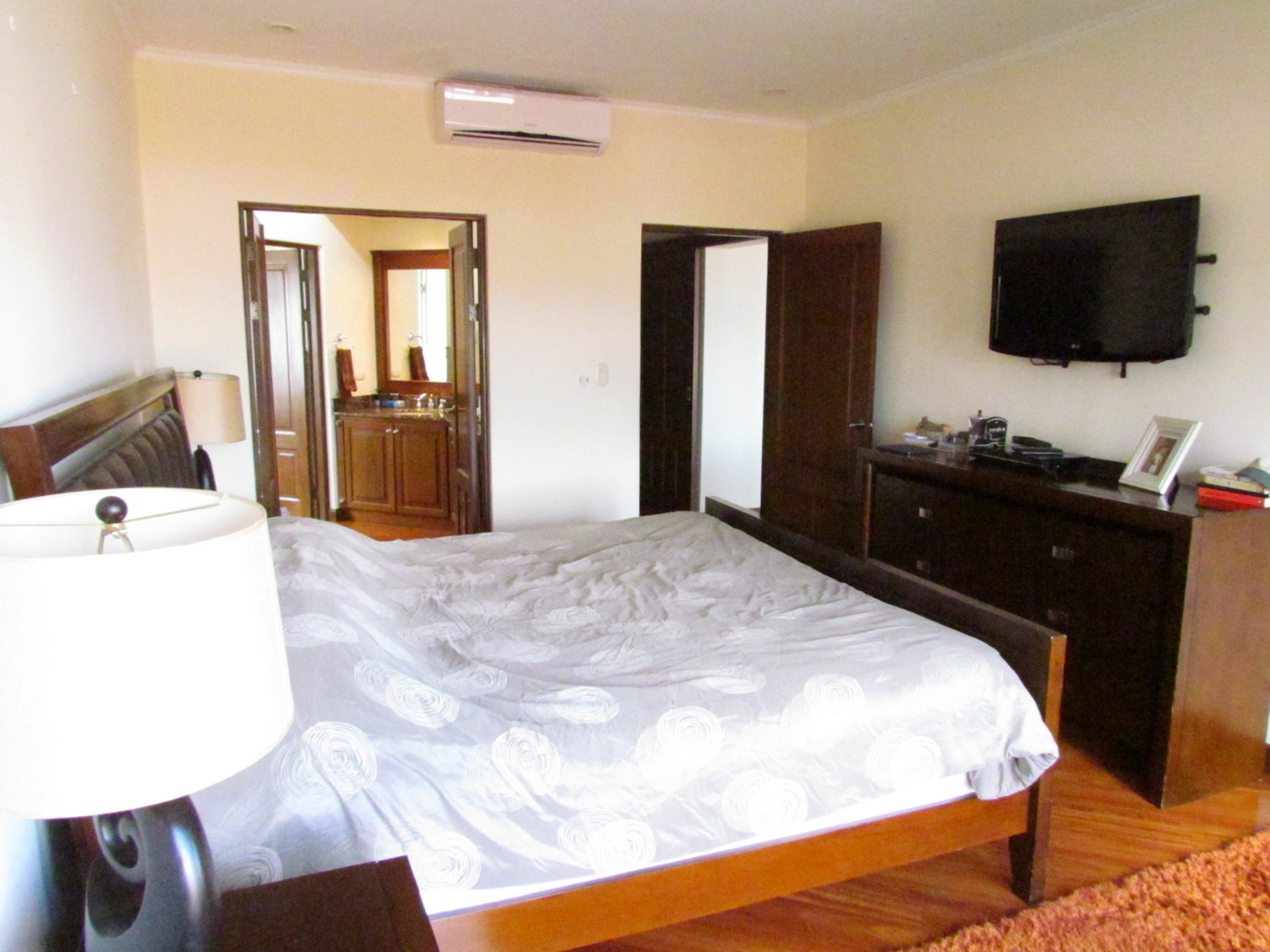 2 bed Apartment For Sale in Escazu, San Jose - thumb 7