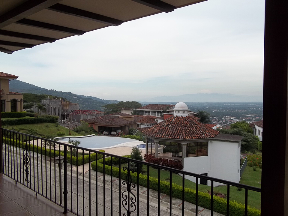 4 bed Single Family Homes For Sale in Santa Ana, San Jose - thumb 20