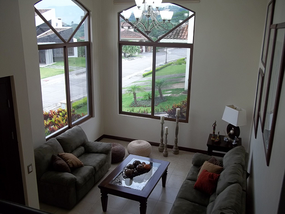 4 bed Single Family Homes For Sale in Santa Ana, San Jose - thumb 8