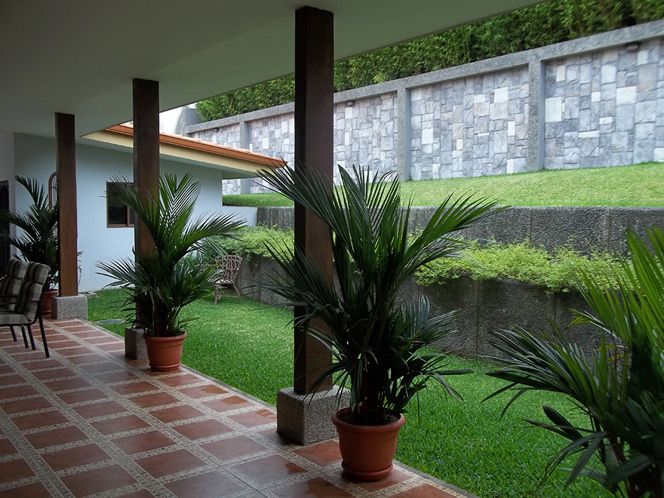 4 bed Single Family Homes For Sale in Santa Ana, San Jose - thumb 12