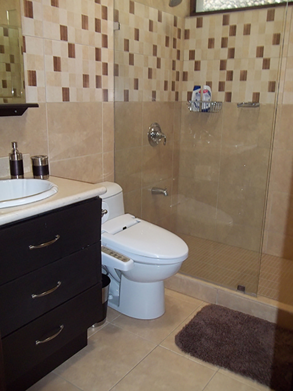 4 bed Single Family Homes For Sale in Santa Ana, San Jose - thumb 19