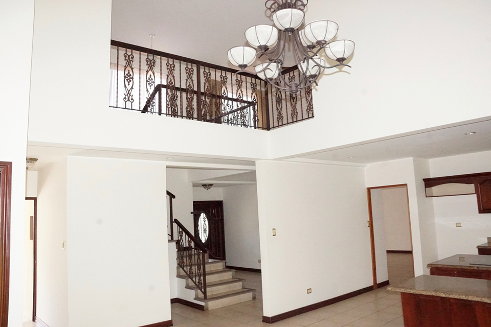 4 bed Single Family Homes For Rent in Santa Ana, San Jose - thumb 5