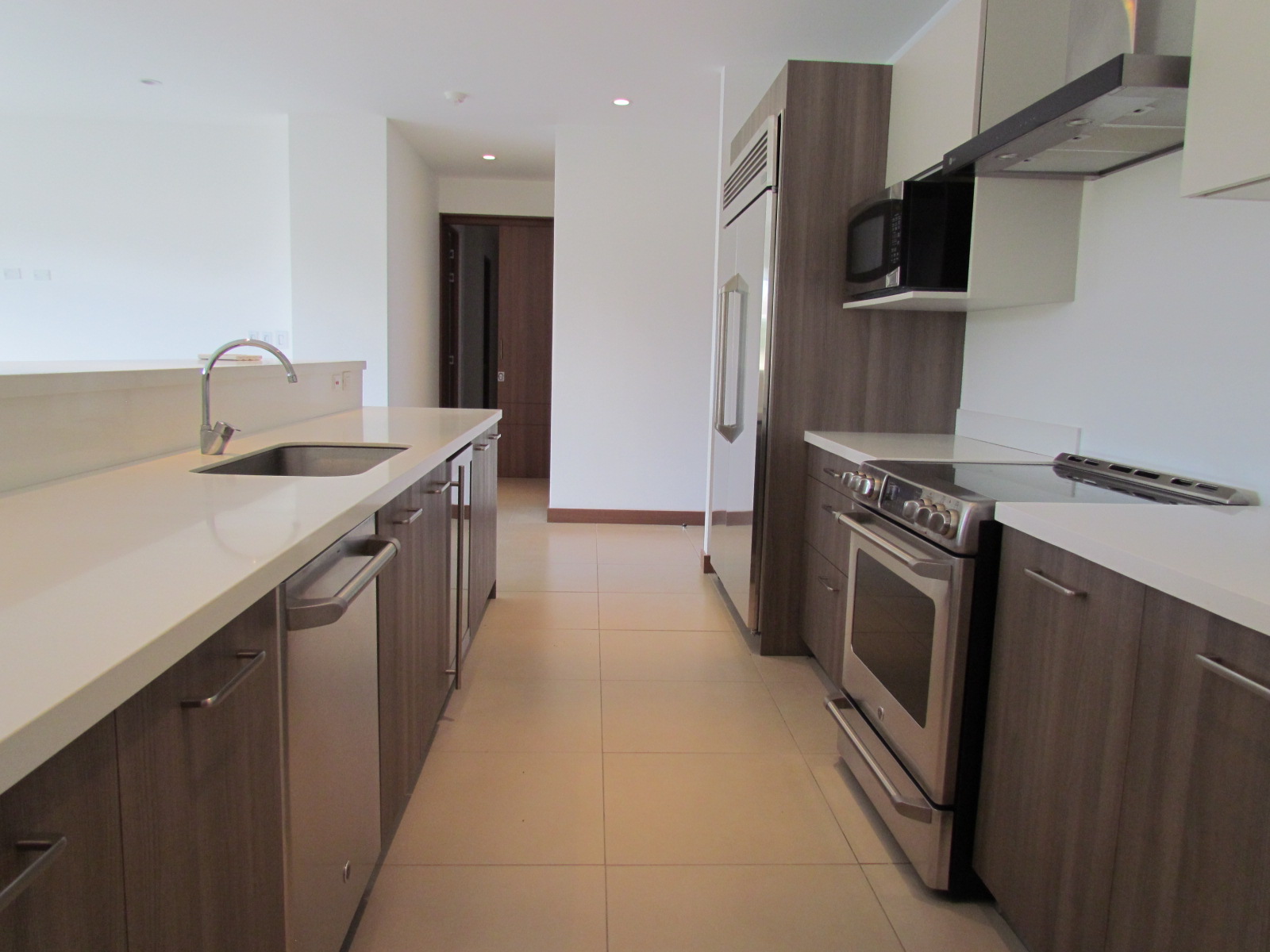 3 bed Apartment For Sale in Escazu, San Jose - thumb 4