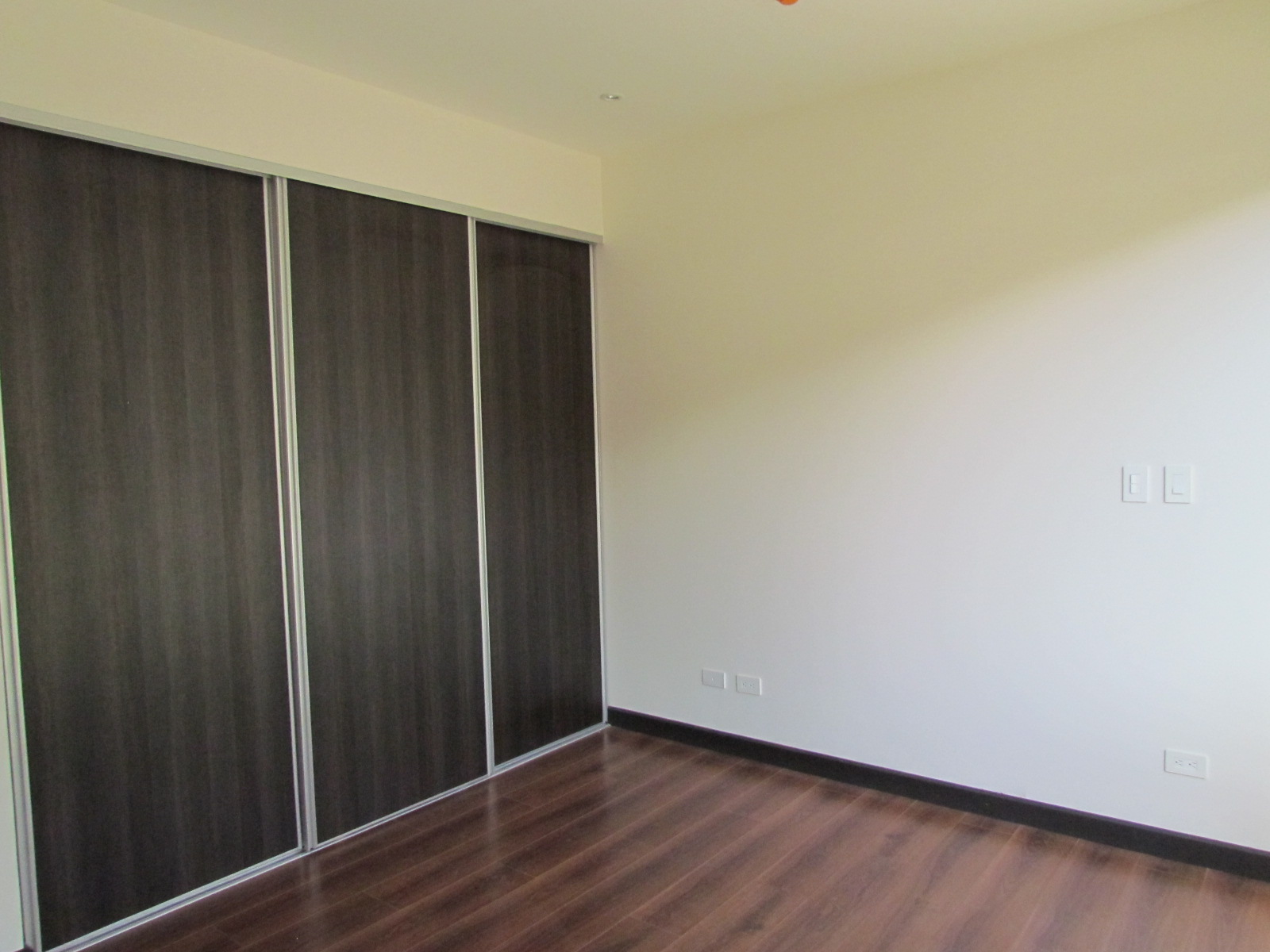 2 bed Apartment For Sale in Guachipelin De Escazu, San Jose - thumb 3