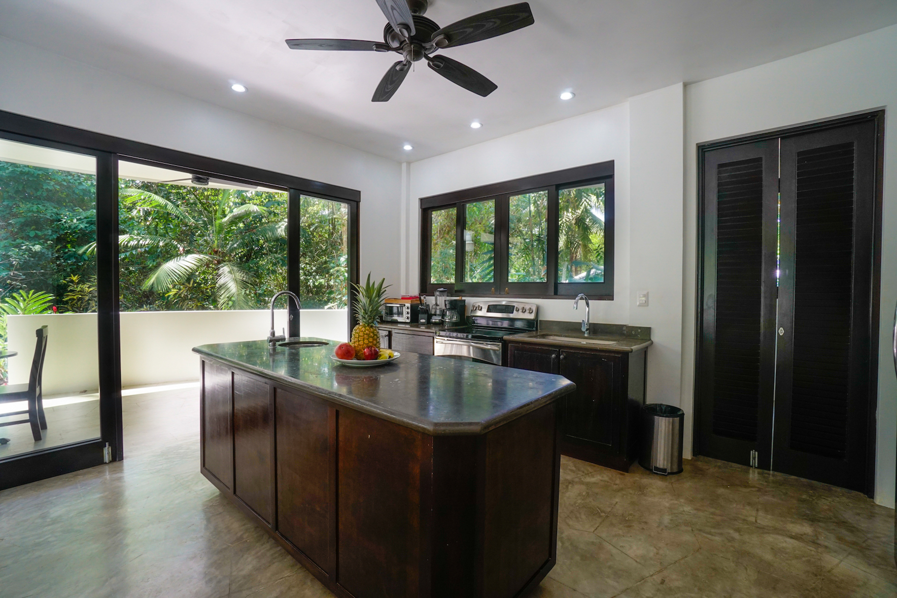 5 bed Hotel / Leisure For Sale in Uvita, Puntarenas - thumb 4