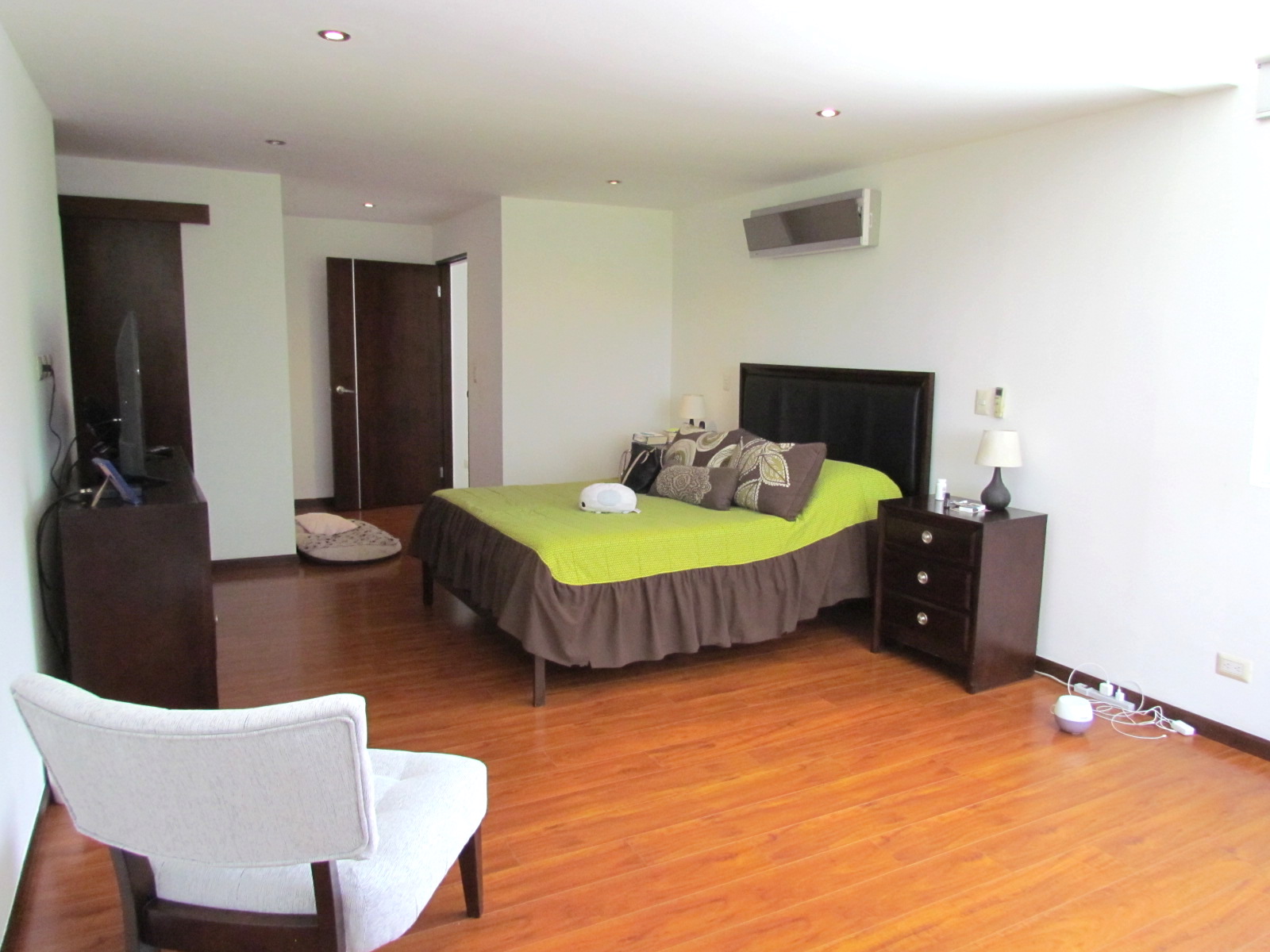 4 bed Condo For Sale in Santa Ana, San Jose - thumb 12