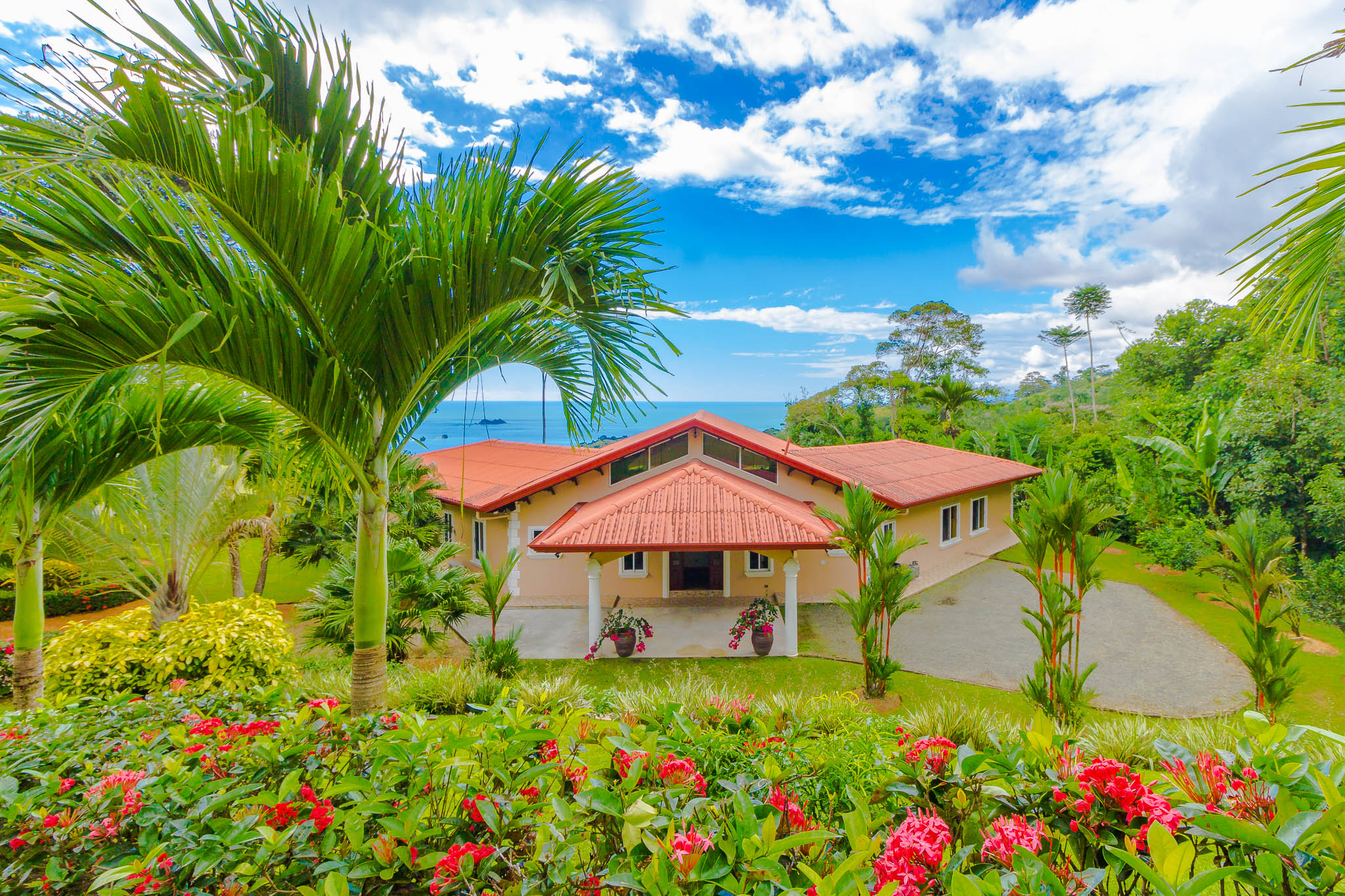 5 bed Single Family Homes For Sale in Ojochal, Puntarenas - thumb 1